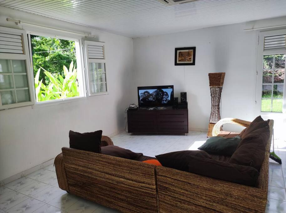 Le Marin Villa Familiale Avec Piscine מראה חיצוני תמונה